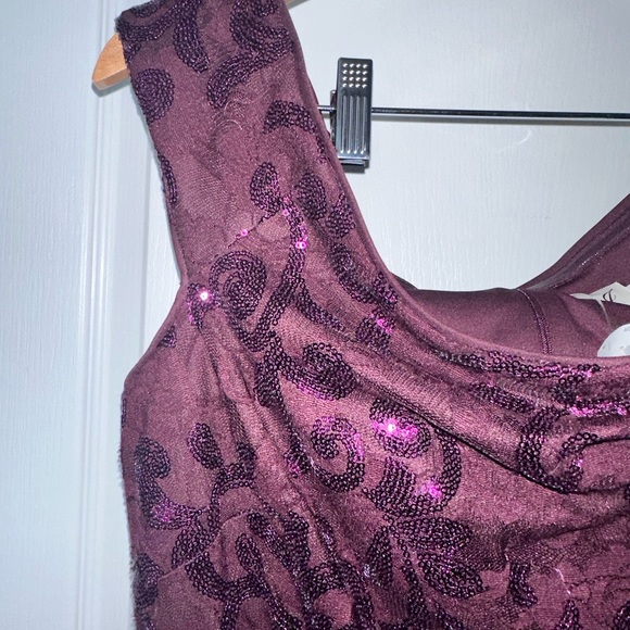 NEW WT Eliza J Women’s Size 16 Sequin Gown Sleeveless Mermaid Style Purple - Picture 4 of 16